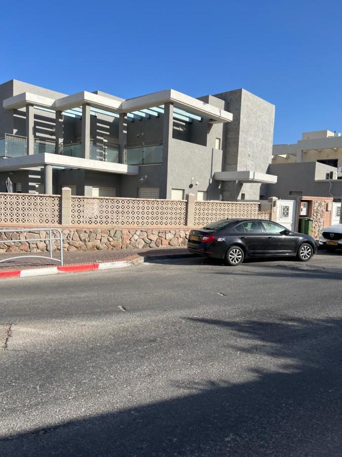 ניב ברוזמרין Lägenhet Eilat Exteriör bild