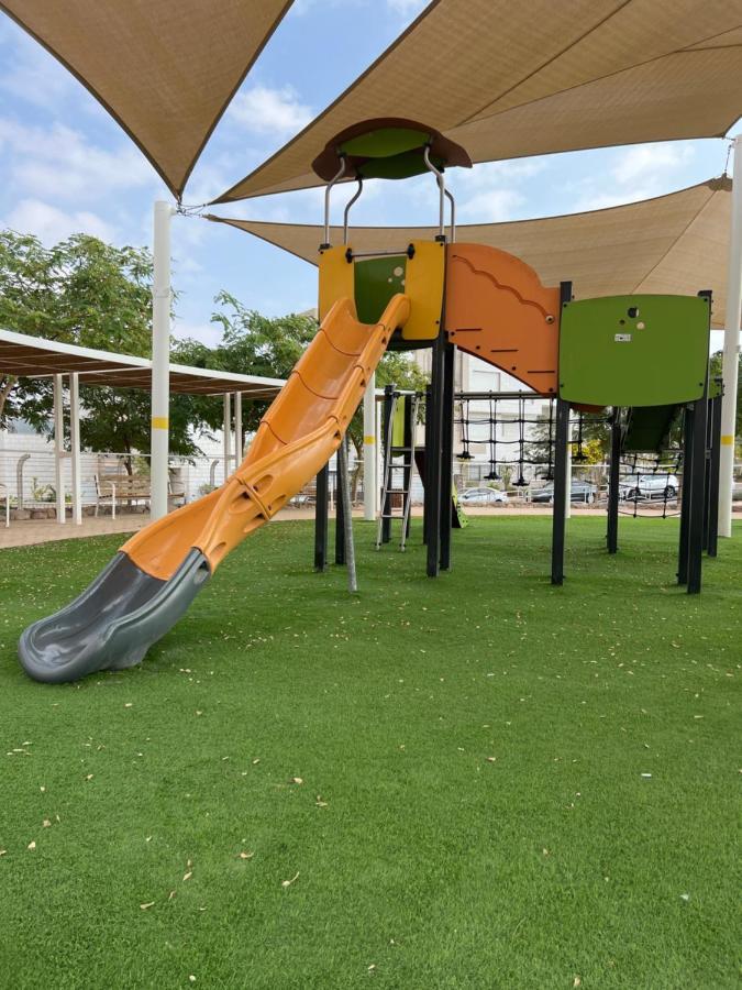 ניב ברוזמרין Lägenhet Eilat Exteriör bild